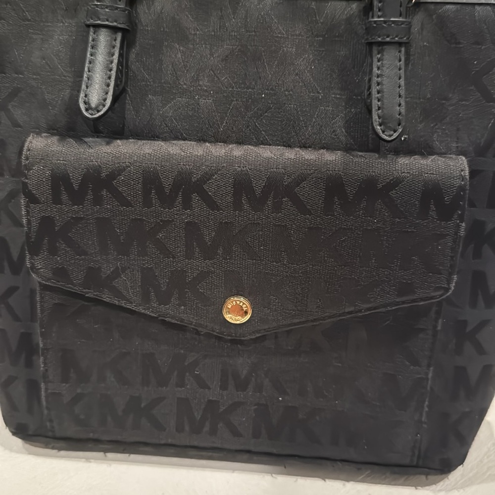 Michael Kors Jet Set Solid Black Medium Multi Poc… - image 4